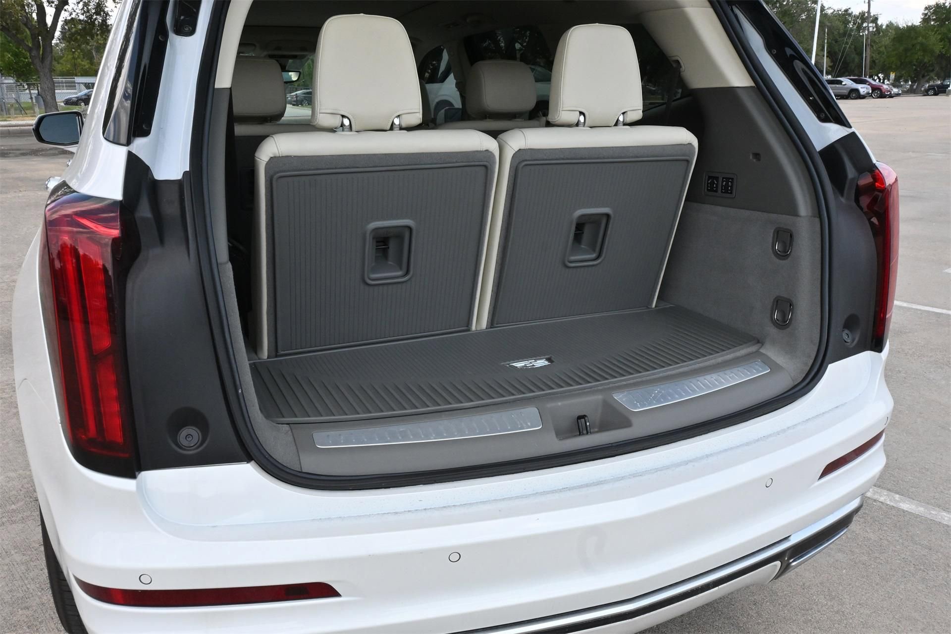 New 2025 Cadillac XT6 Premium Luxury w/ Technology Package image 24