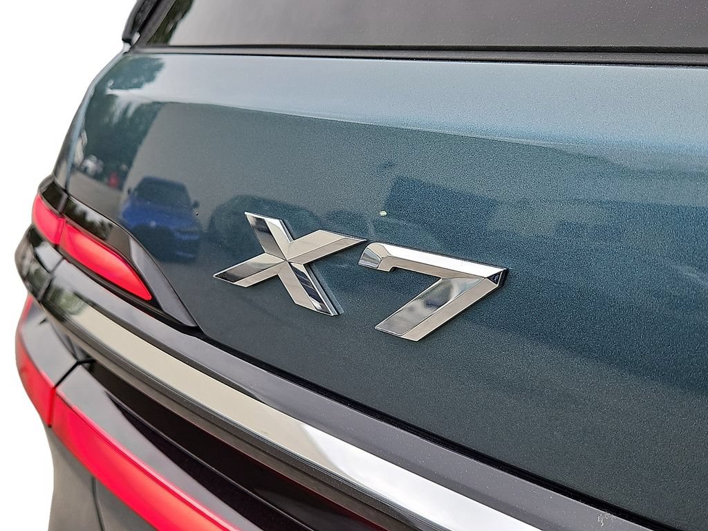 Used 2024 BMW X7 xDrive40i w/ Executive Package AWD/4WD image 30