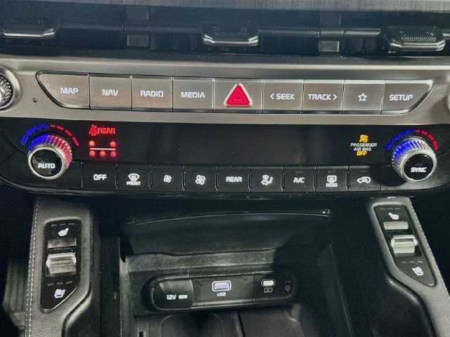 Certified 2024 Kia Telluride EX w/ EX Captain's Chair Package AWD/4WD image 16