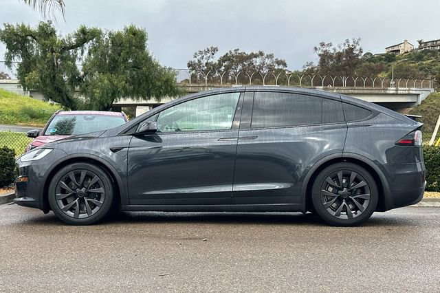 Used 2024 Tesla Model X image 9