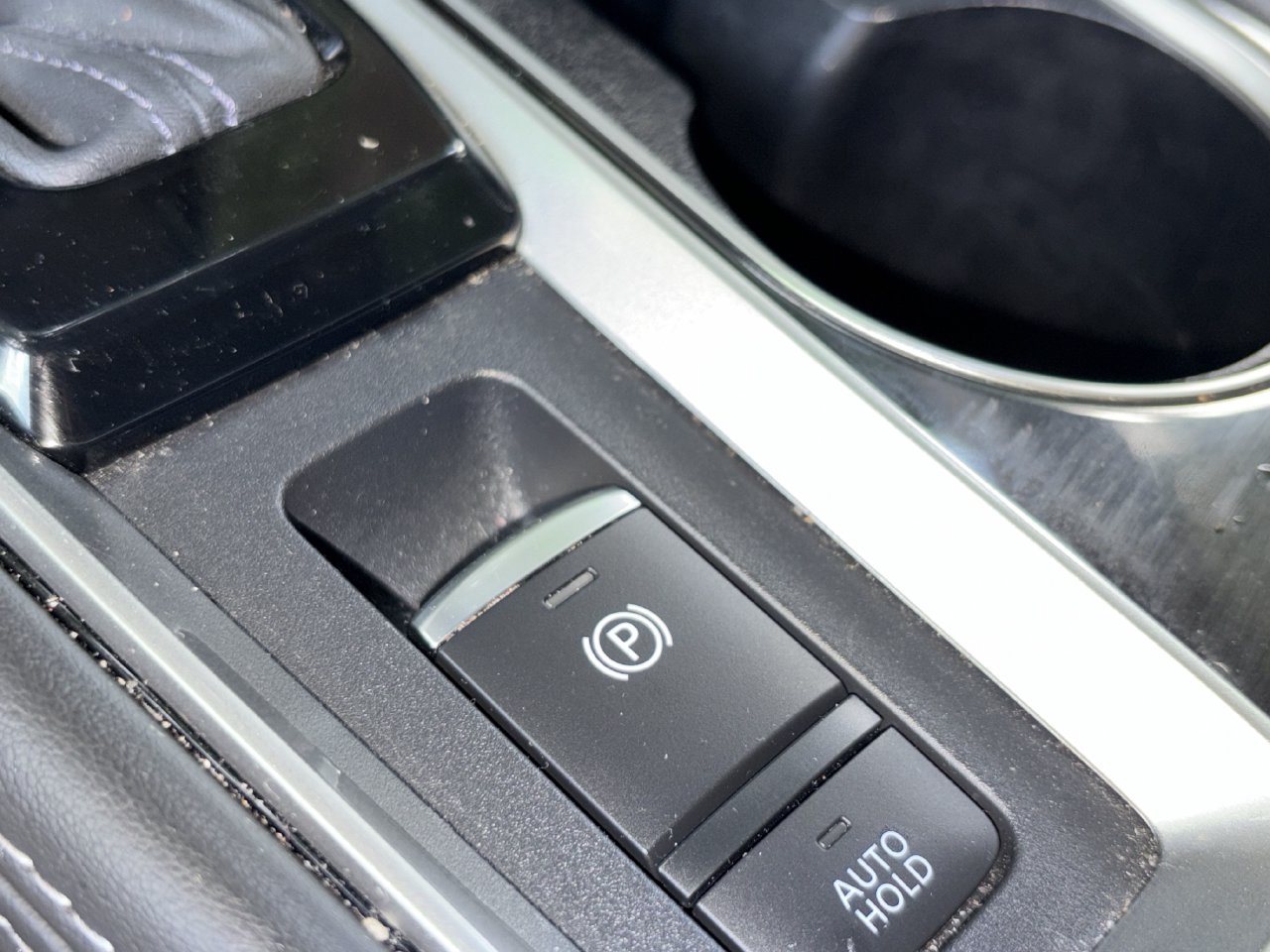 Used 2024 Nissan Altima 2.5 SV w/ SV Premium Package AWD/4WD image 9