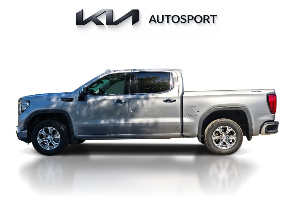 Used 2025 GMC Sierra 1500 SLT AWD/4WD image 13
