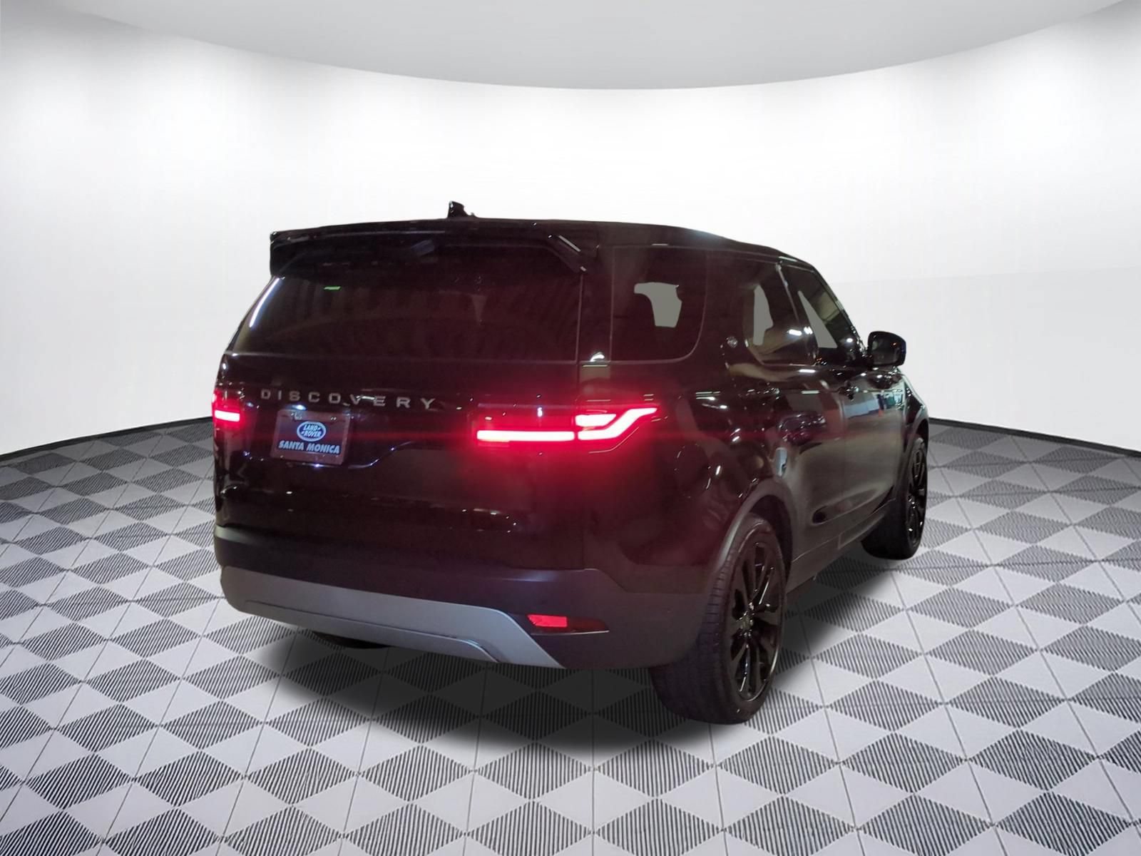 New 2026 Land Rover Discovery S AWD/4WD image 5