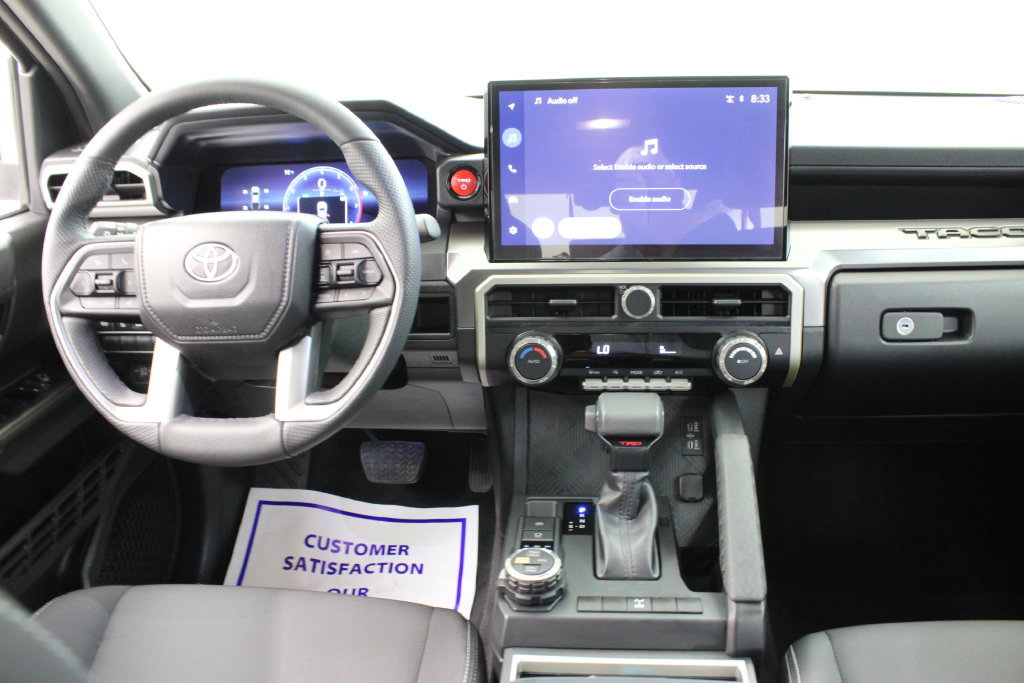 Used 2025 Toyota Tacoma TRD Off-Road AWD/4WD image 9
