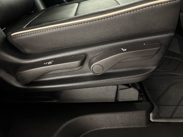 Used 2024 Chevrolet Tahoe Premier image 31