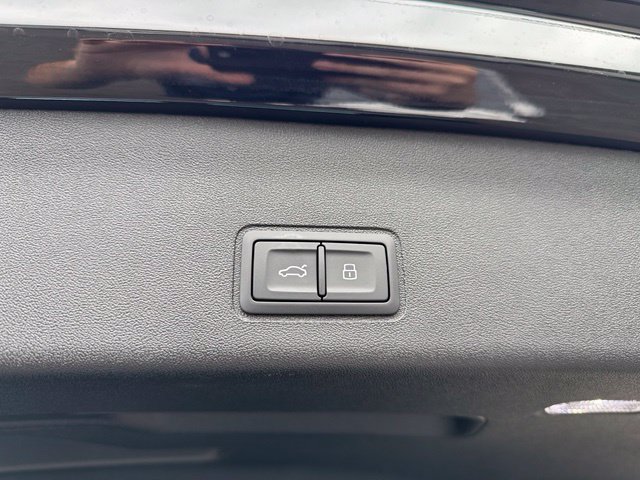 New 2026 Audi Q3 quattro 2.0T AWD/4WD image 12