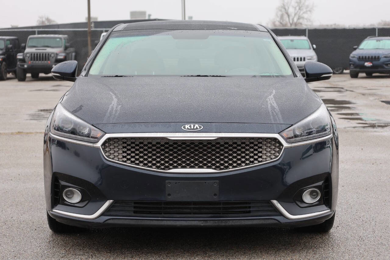 Used 2018 Kia Cadenza Premium w/ Luxury Package image 2