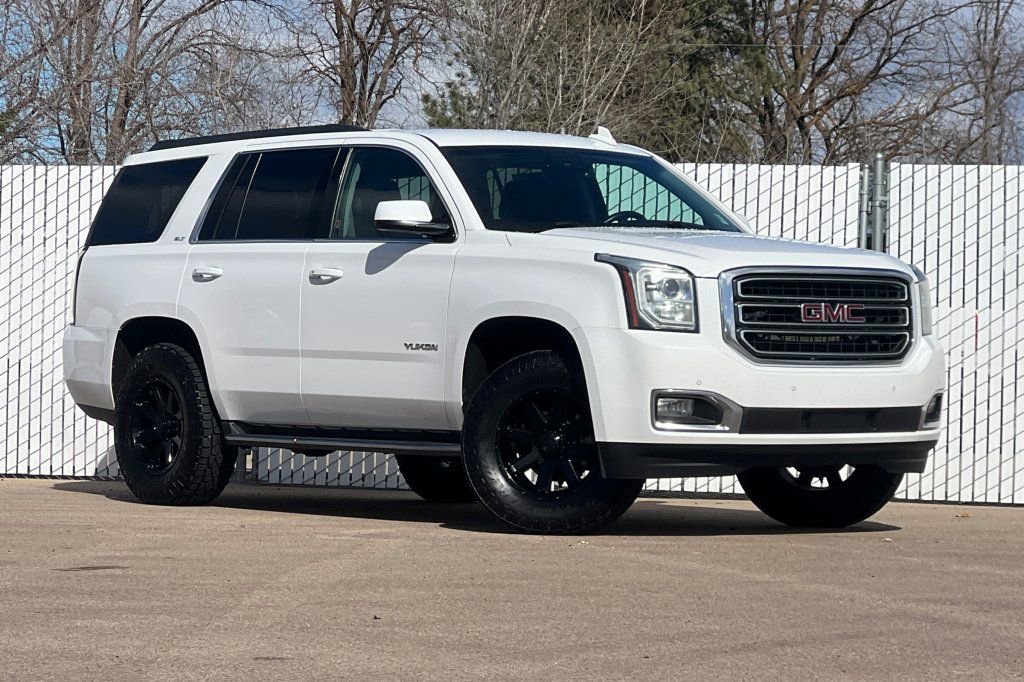 Used 2015 GMC Yukon SLT image 2
