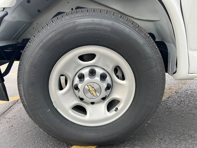 New 2025 Chevrolet Express 2500 w/ Driver Convenience Package image 18