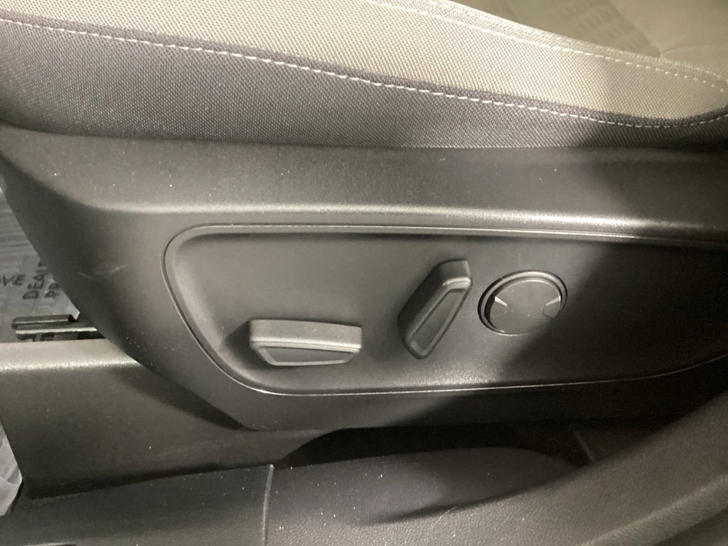 Used 2022 Ford Escape SE w/ Convenience Package image 16