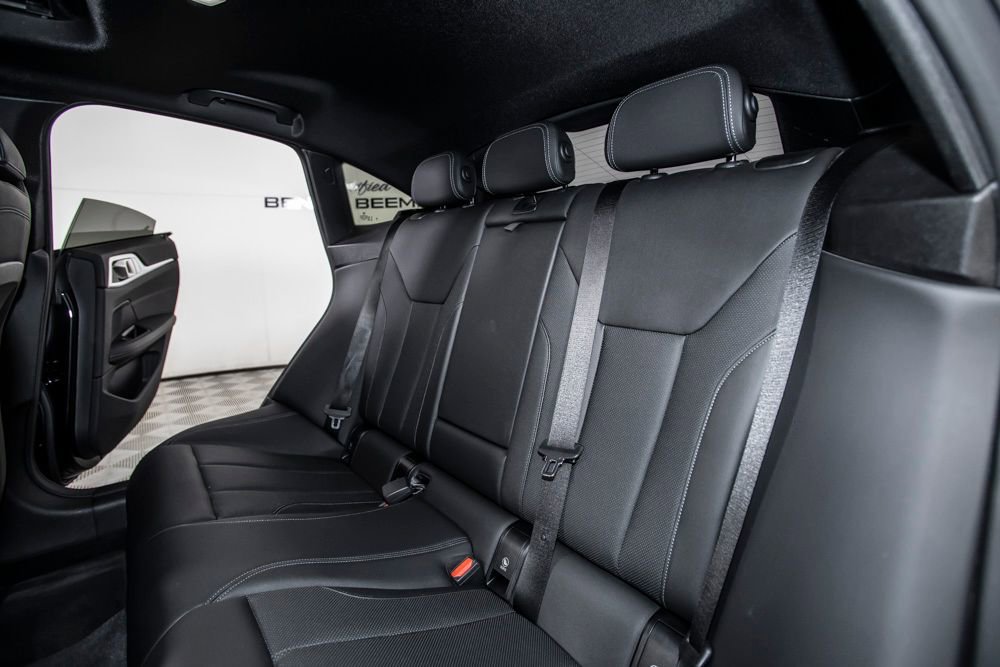 Used 2023 BMW i4 eDrive35 RWD image 15