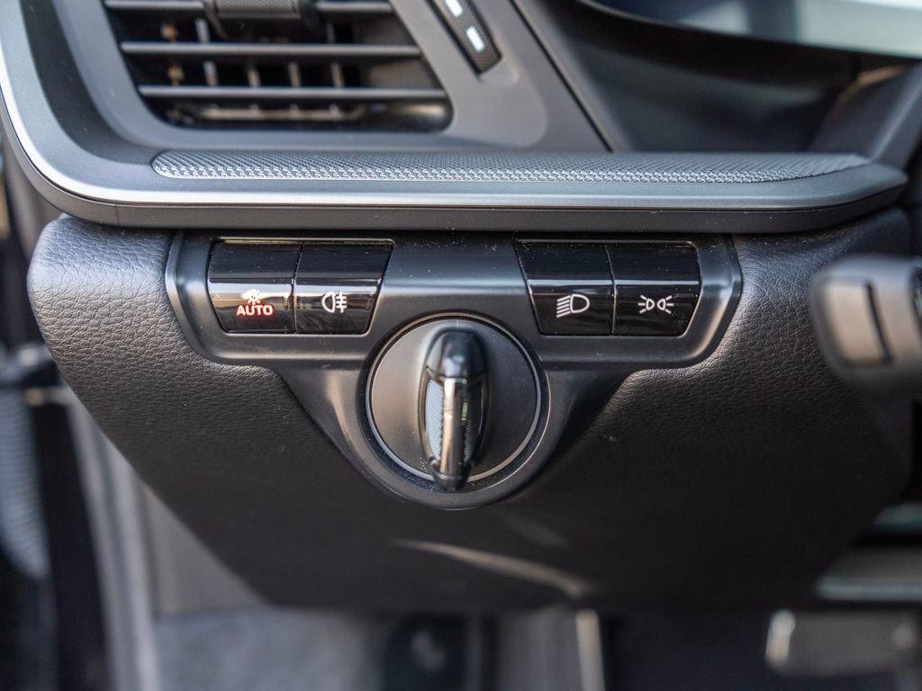 Used 2021 Porsche 911 Carrera image 19