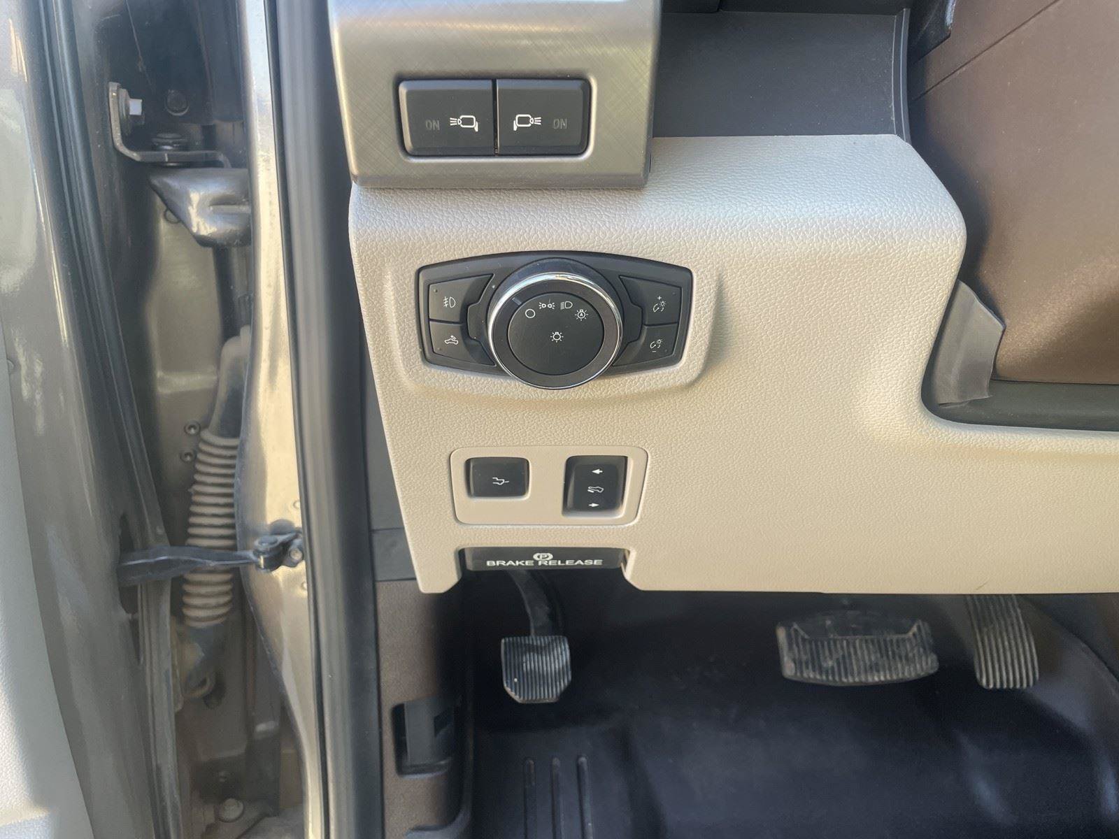 Used 2019 Ford F250 Limited w/ FX4 Off-Road Package AWD/4WD image 13