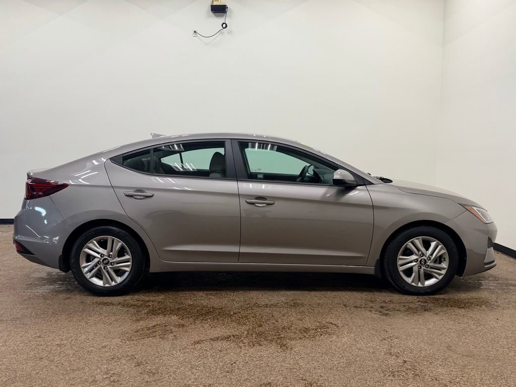 Used 2020 Hyundai Elantra SEL w/ Winter Weather Package FWD image 8