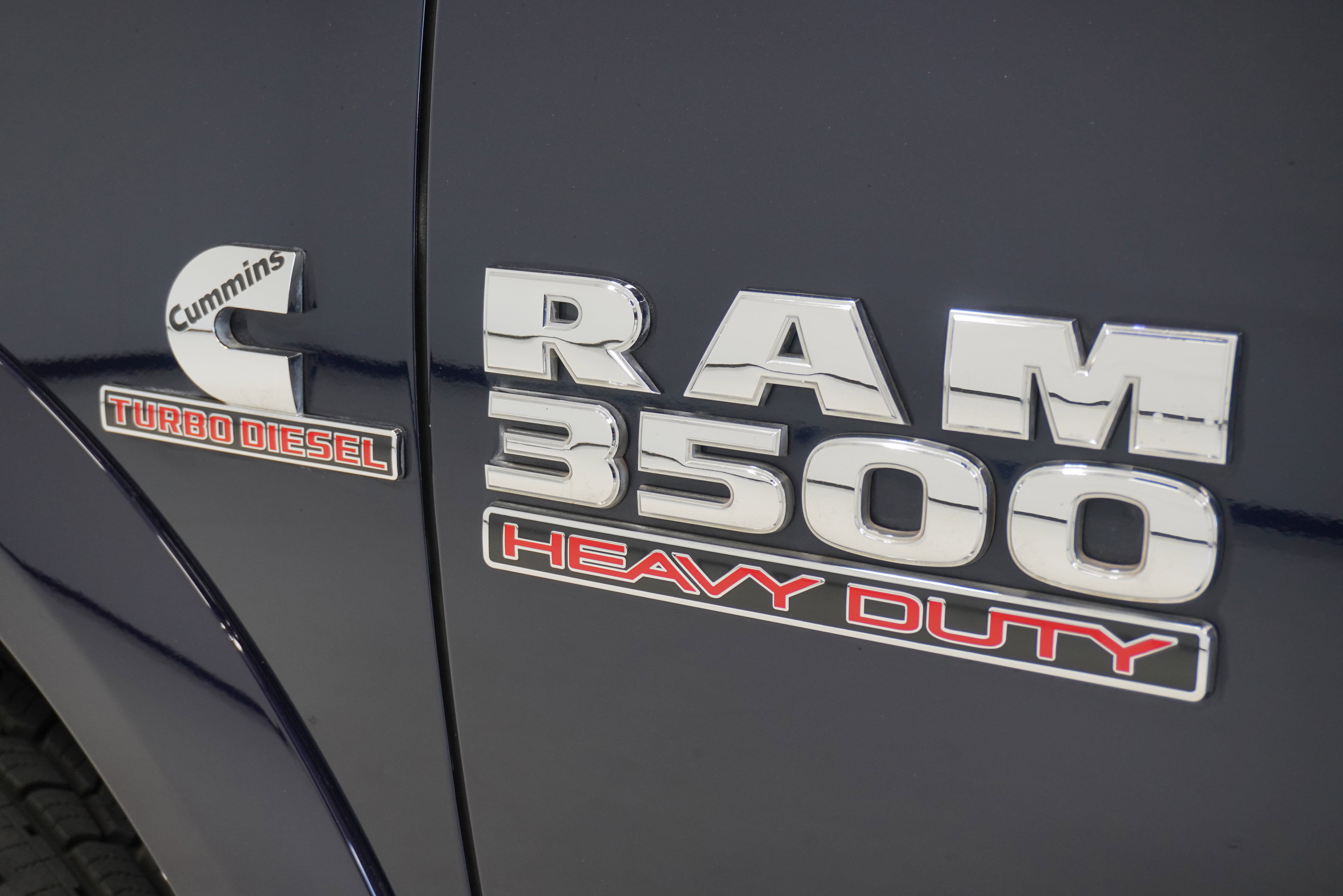 Used 2014 RAM 3500 Laramie w/ Convenience Group RWD image 6