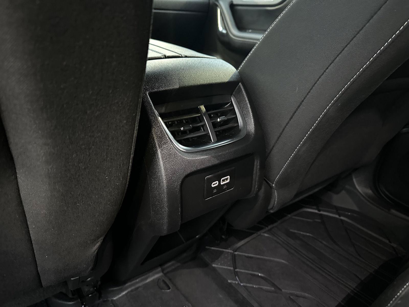 Used 2024 Chevrolet Blazer LT w/ Convenience Package FWD image 14