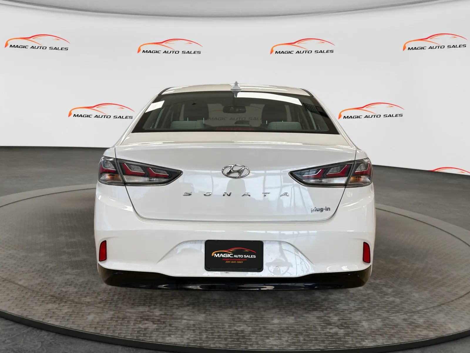 Used 2019 Hyundai Sonata Plug-In Hybrid FWD image 9
