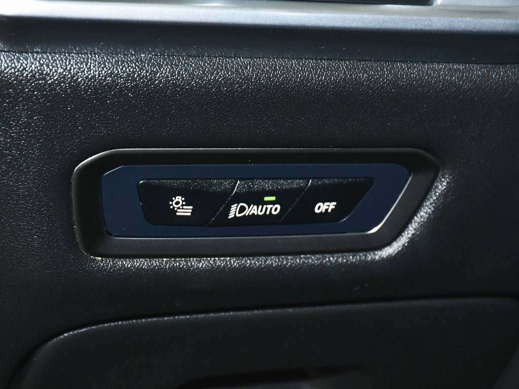 Used 2024 BMW X7 xDrive40i w/ Executive Package image 24