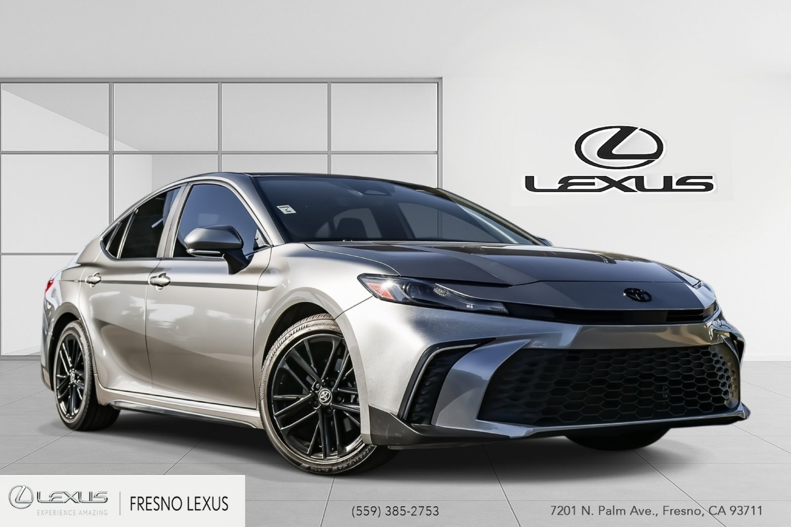 Used 2025 Toyota Camry SE w/ Multimedia Upgrade Package