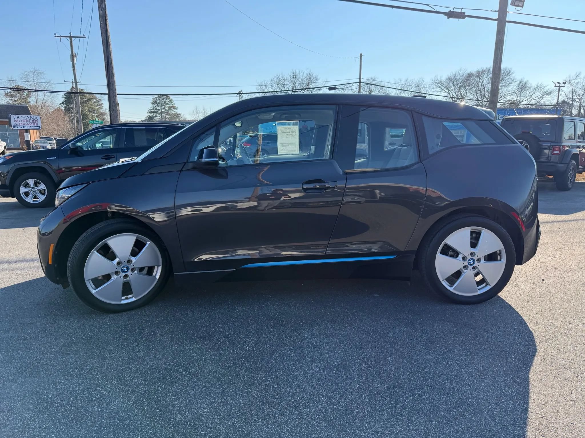 Used 2015 BMW i3 w/ Range Extender RWD image 6