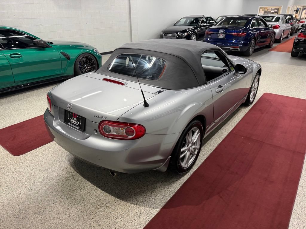 Used 2011 MAZDA MX-5 Miata Sport RWD image 66