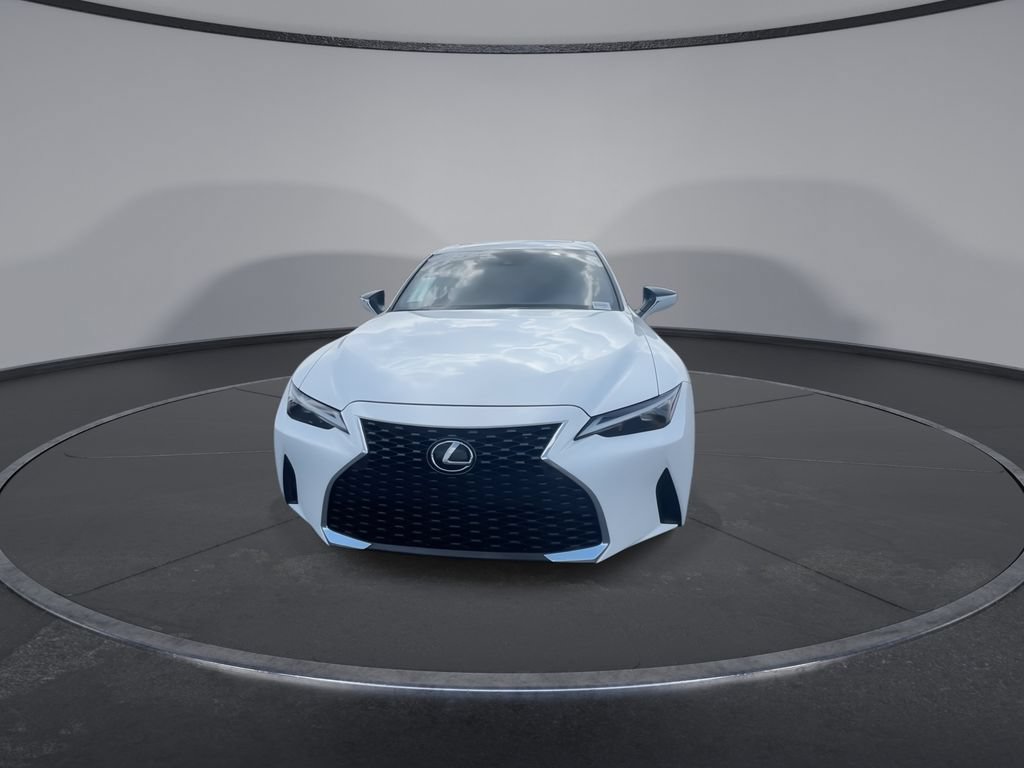 Used 2023 Lexus IS 300 w/ Comfort Package RWD image 4