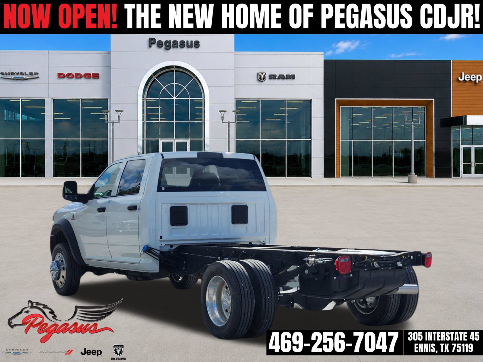 New 2024 RAM 5500 Tradesman w/ Chrome Appearance Group RWD image 4