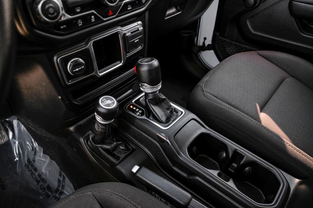 Used 2023 Jeep Gladiator Sport image 28