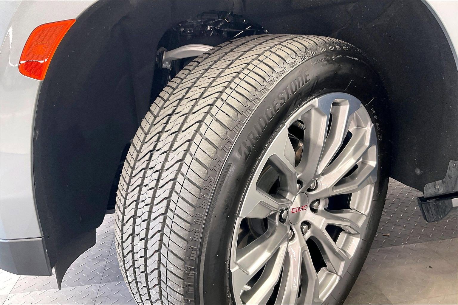 Used 2024 GMC Yukon Denali AWD/4WD image 33