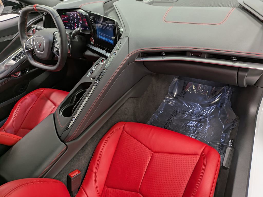 Used 2024 Chevrolet Corvette Stingray Convertible w/ Z51 Performance Package RWD image 27