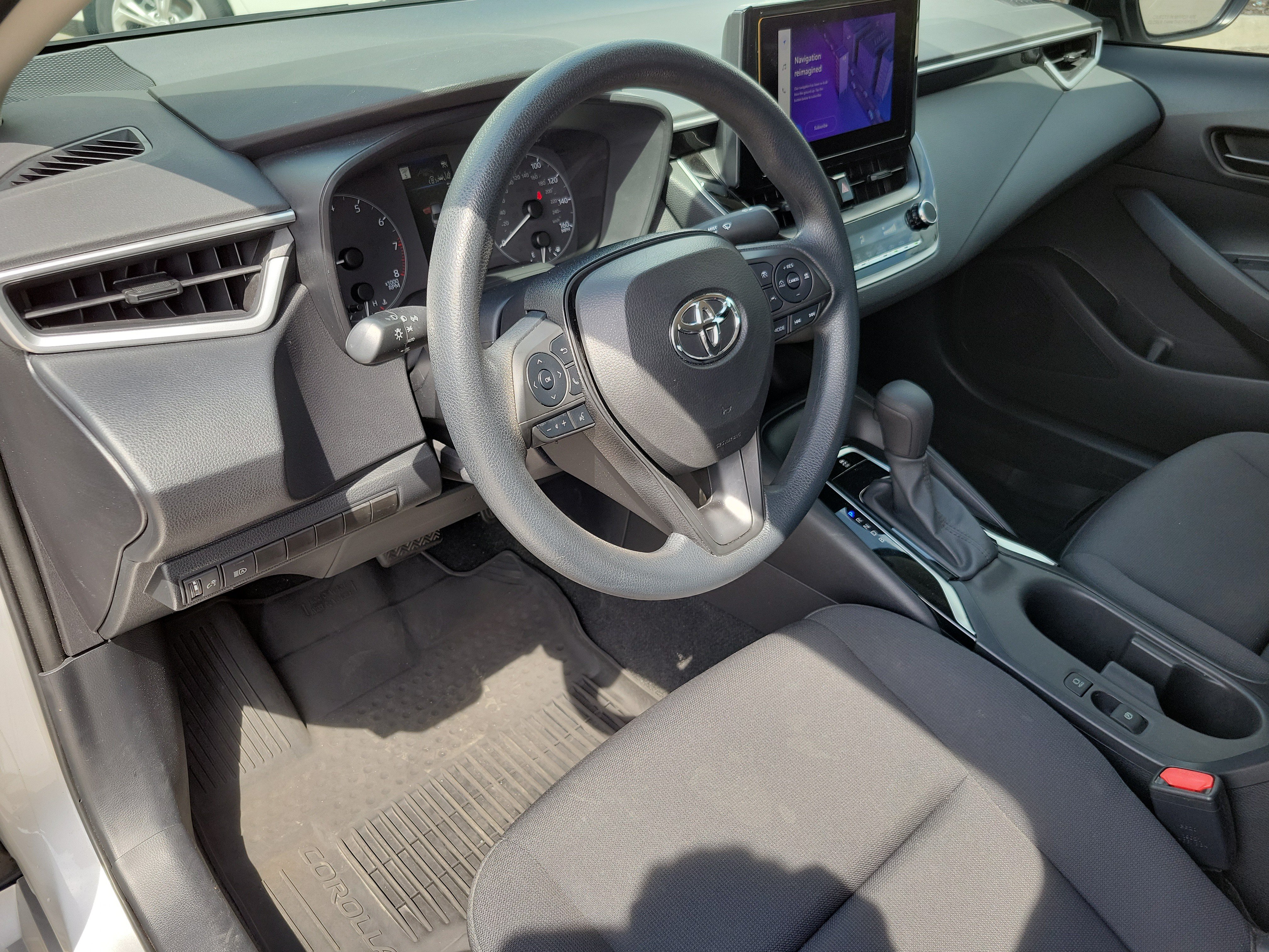 Used 2023 Toyota Corolla LE FWD image 30