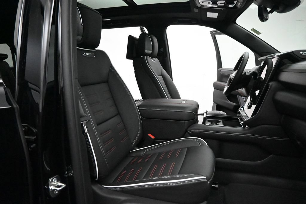 New 2026 GMC Yukon XL AT4 Ultimate w/ LPO, Floor Liner Package AWD/4WD image 31