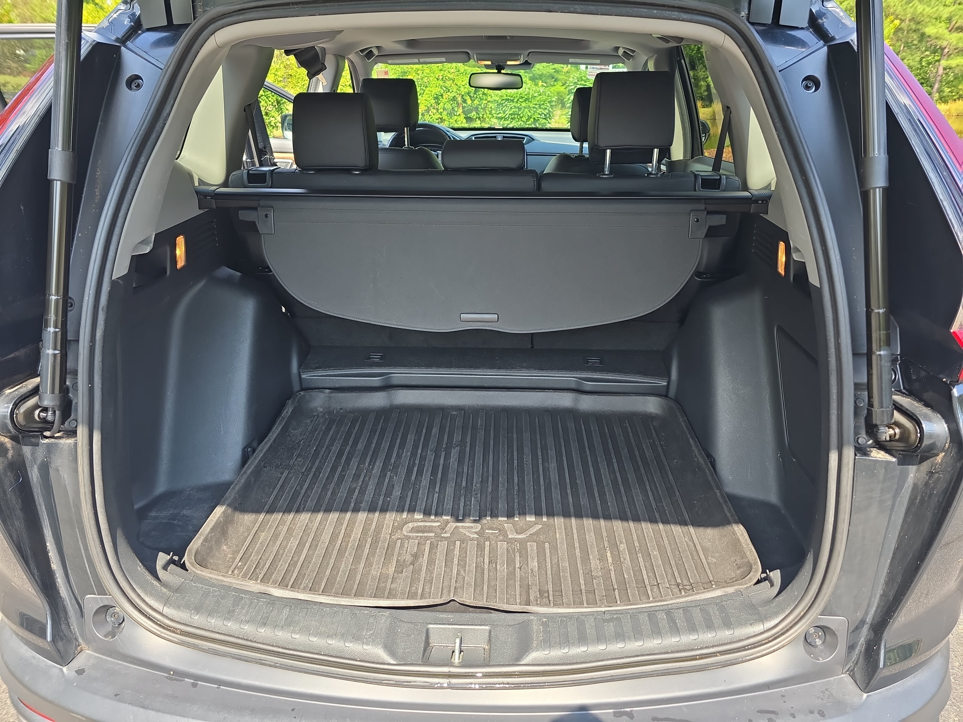 Used 2020 Honda CR-V Touring image 12