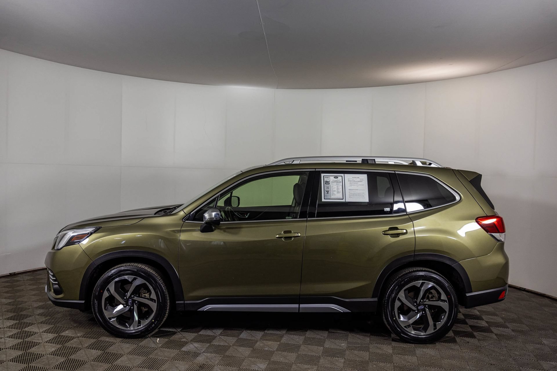 Used 2023 Subaru Forester Touring w/ Popular Package #3 AWD/4WD image 23