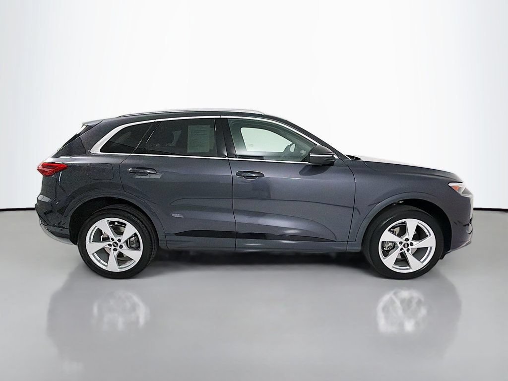 Certified 2025 Audi Q5 Premium Plus w/ Premium Plus AWD/4WD image 8
