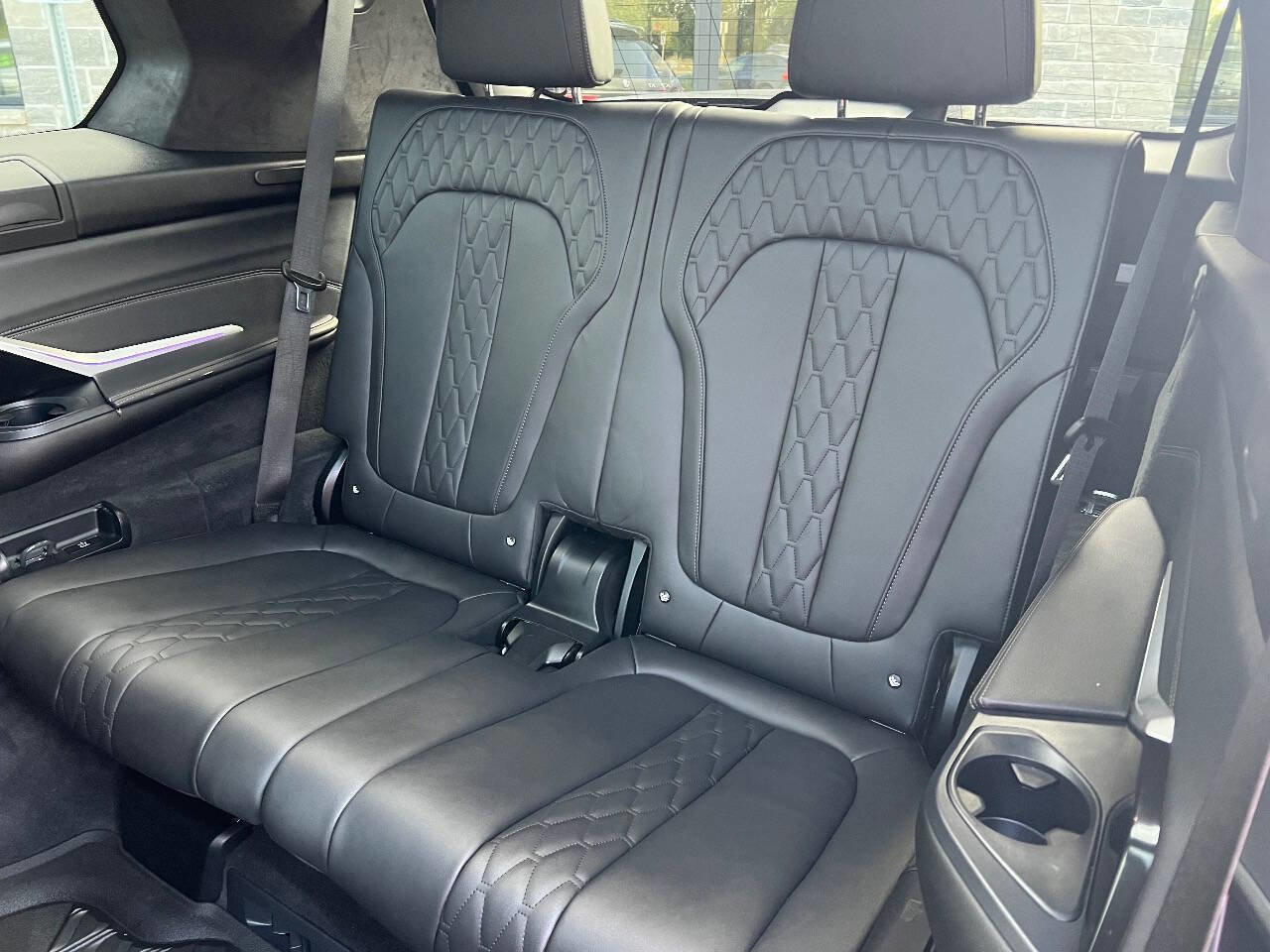 Used 2022 BMW X7 xDrive40i w/ M Sport Package image 28