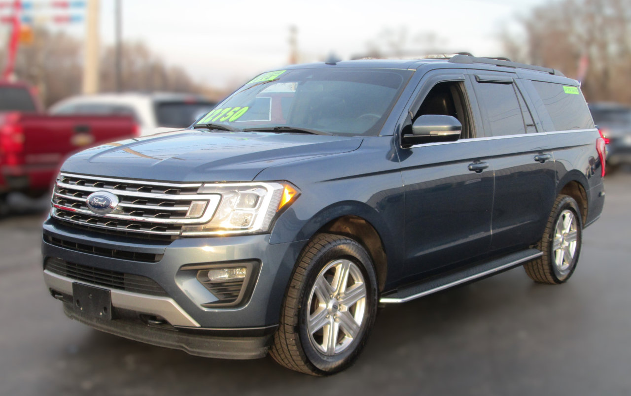 Used 2019 Ford Expedition Max XLT w/ Equipment Group 202A image 2
