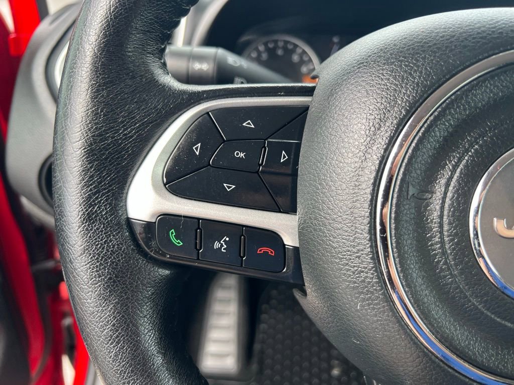 Used 2019 Jeep Renegade Latitude w/ Cold Weather Group AWD/4WD image 44