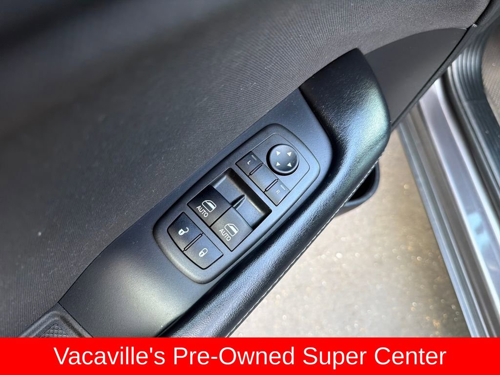Used 2021 Dodge Challenger SXT RWD image 11