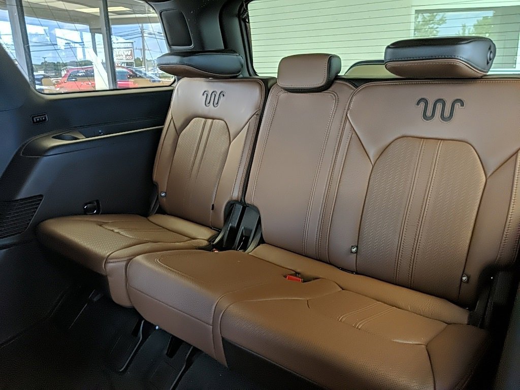 Certified 2024 Ford Expedition King Ranch image 12