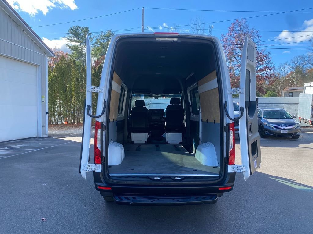 Used 2021 Mercedes-Benz Sprinter 2500 w/ Driver Convenience Package image 23