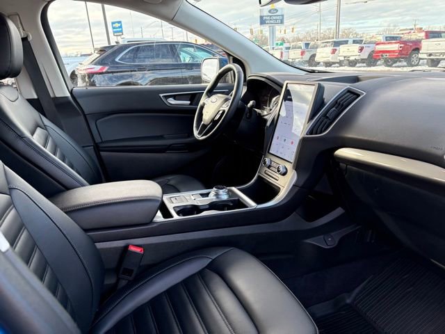 Used 2023 Ford Edge SEL image 12
