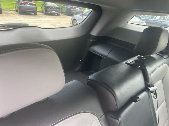 Used 2024 GMC Terrain SLT FWD image 19