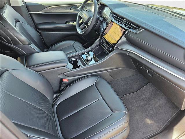New 2024 Jeep Grand Cherokee L Limited w/ Luxury Tech Group II AWD/4WD image 17