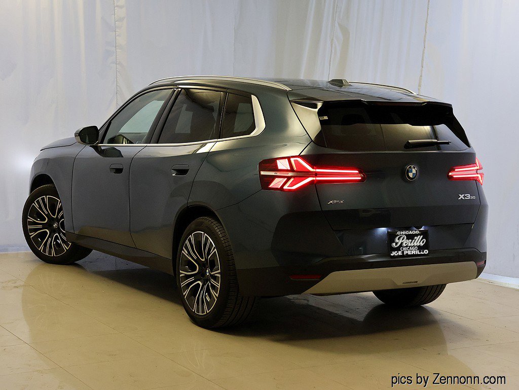 Used 2025 BMW X3 xDrive30i image 9