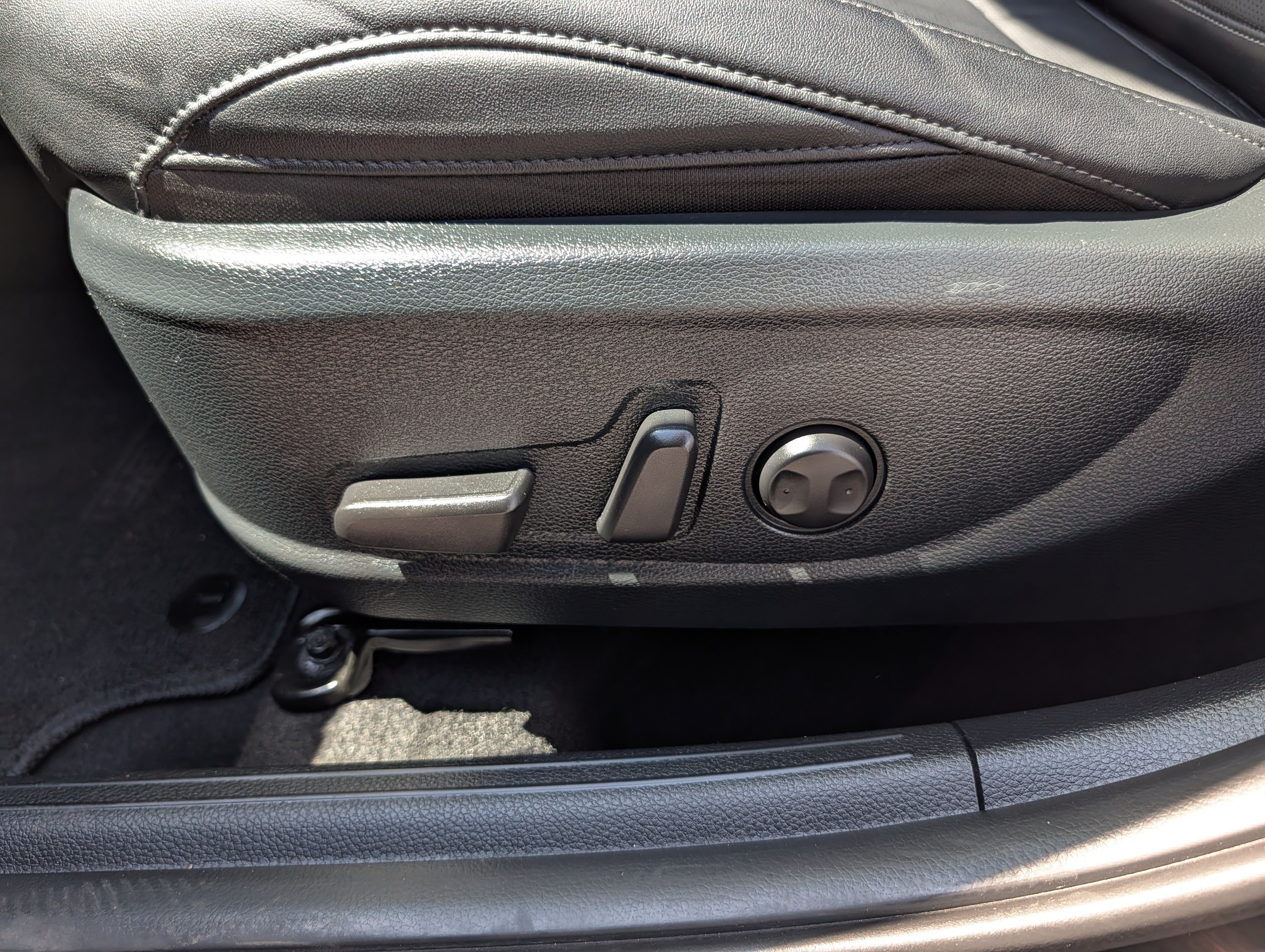 Certified 2023 Kia Seltos SX w/ SX Sunroof Package AWD/4WD image 20