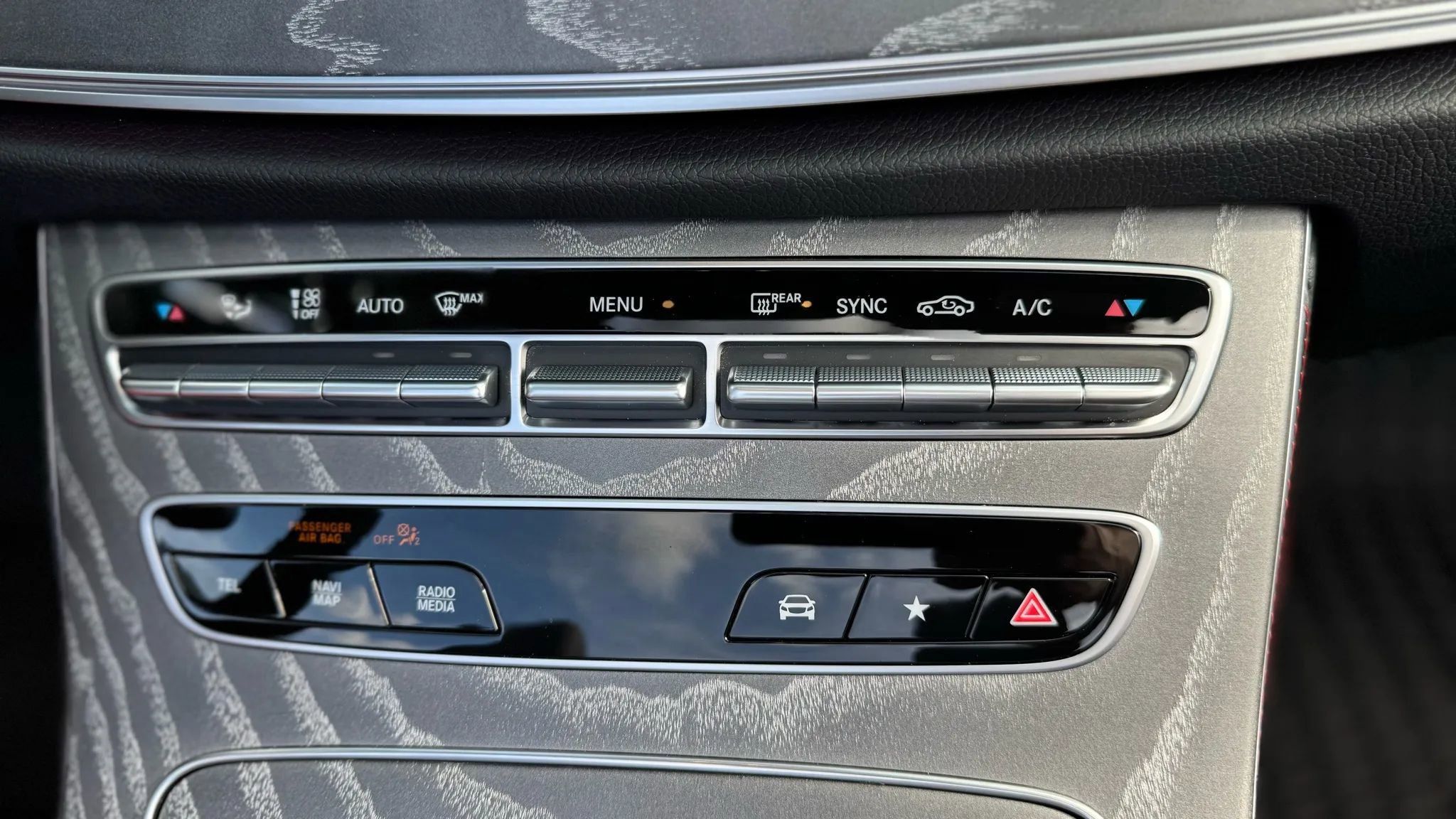 Used 2023 Mercedes-Benz E 53 AMG 4MATIC Cabriolet image 25