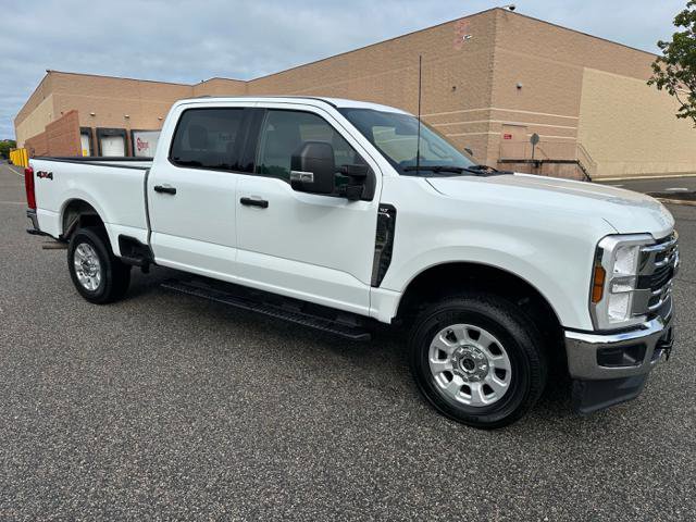 Used 2024 Ford F250 XLT image 32