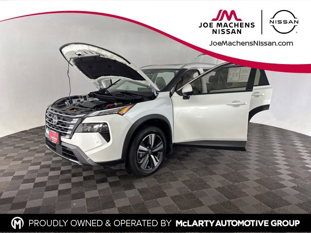 Used 2024 Nissan Rogue SL w/ SL Premium Package image 10