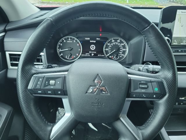 Used 2024 Mitsubishi Outlander SE FWD image 25